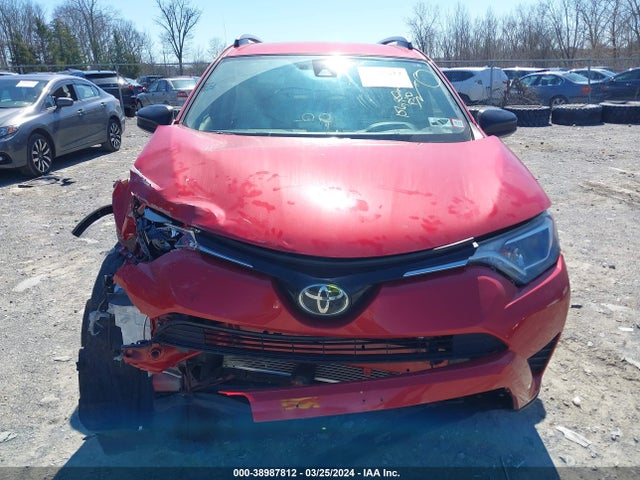 Toyota RAV4 LE 2017 JTMBFREV7HJ107732 Image 12
