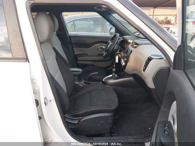 KIA Soul 2016 KNDJN2A26G7376074 Image 5