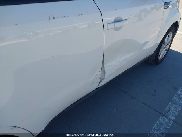 KIA Soul 2017 KNDJN2A2XH7438075 Image 6