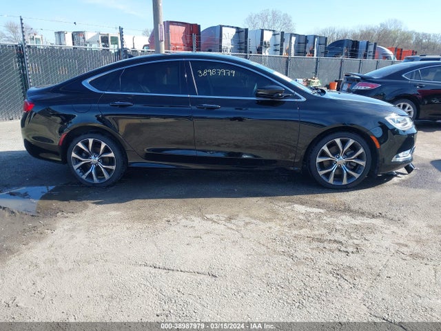 38987979 :رقم المزاد ، 1C3CCCCB7FN554820 vin ، 2015 Chrysler 200 C مزاد بيع