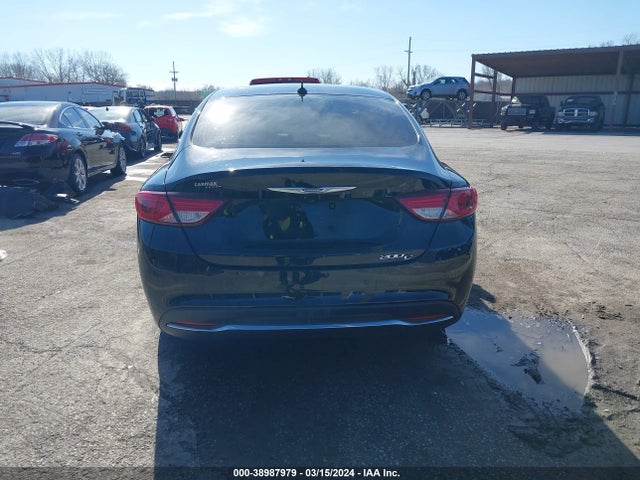 38987979 :رقم المزاد ، 1C3CCCCB7FN554820 vin ، 2015 Chrysler 200 C مزاد بيع