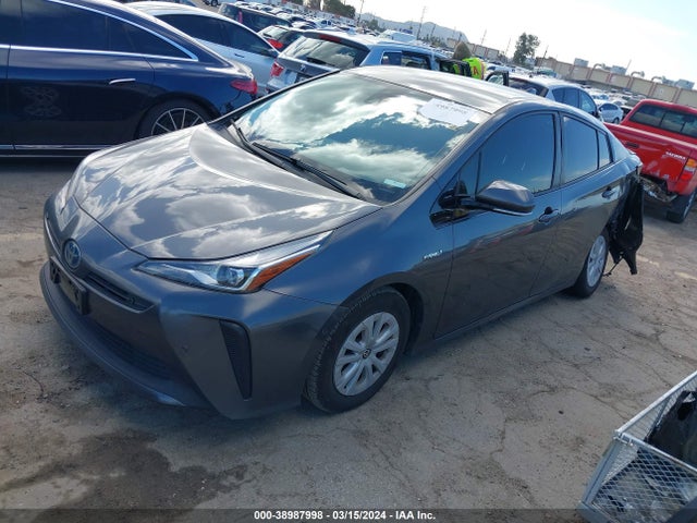 Toyota Prius Le 2020 JTDKARFU9L3103067 Image 2