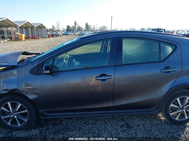 Toyota Prius C Two 2018 JTDKDTB37J1603772 Image 14