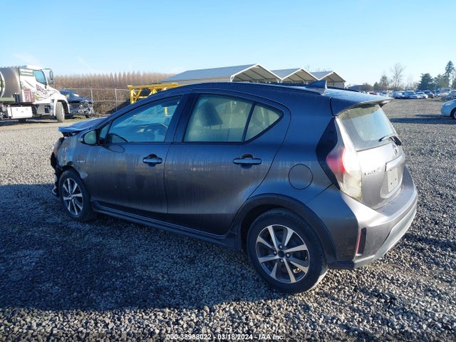 Toyota Prius C Two 2018 JTDKDTB37J1603772 Image 3