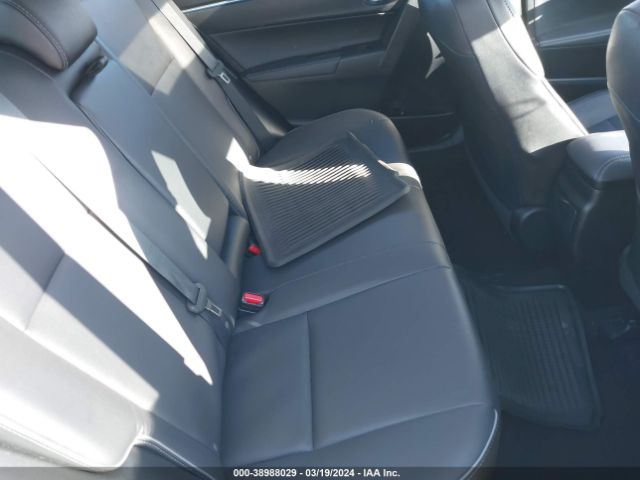 2T1BURHE3FC293019 Toyota Corolla