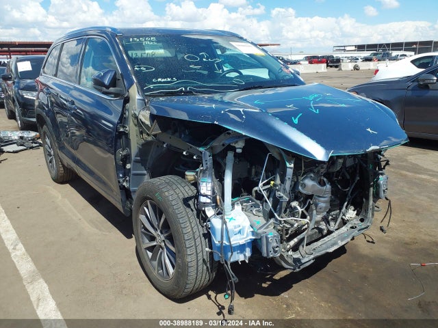 Toyota Highlander Xle 2018 5TDKZRFH9JS258953 Image 1