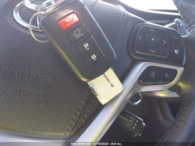 Toyota Highlander Xle 2018 5TDKZRFH9JS258953 Image 11