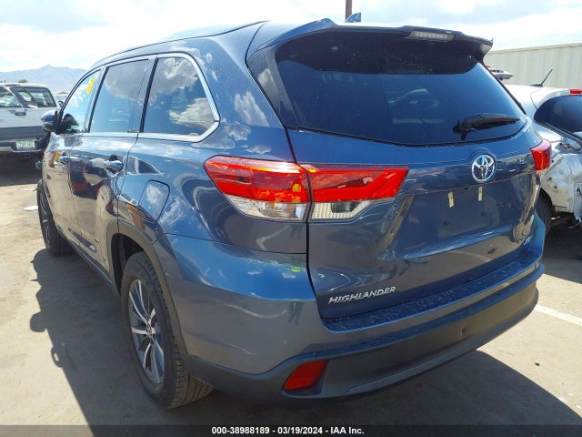Toyota Highlander Xle 2018 5TDKZRFH9JS258953 Image 3