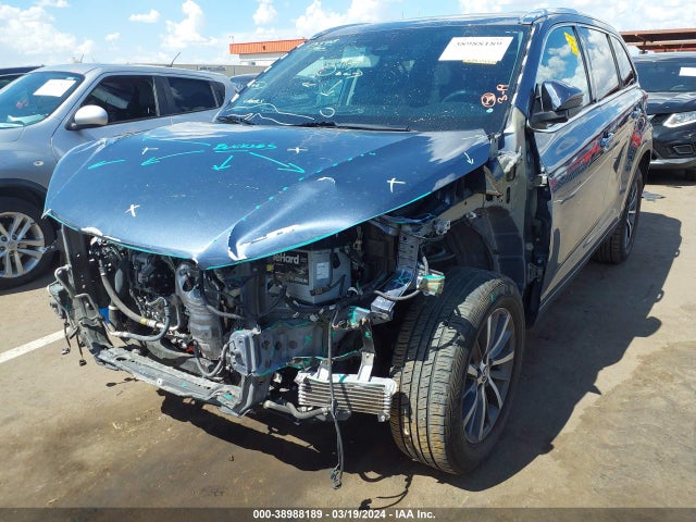 Toyota Highlander Xle 2018 5TDKZRFH9JS258953 Image 6