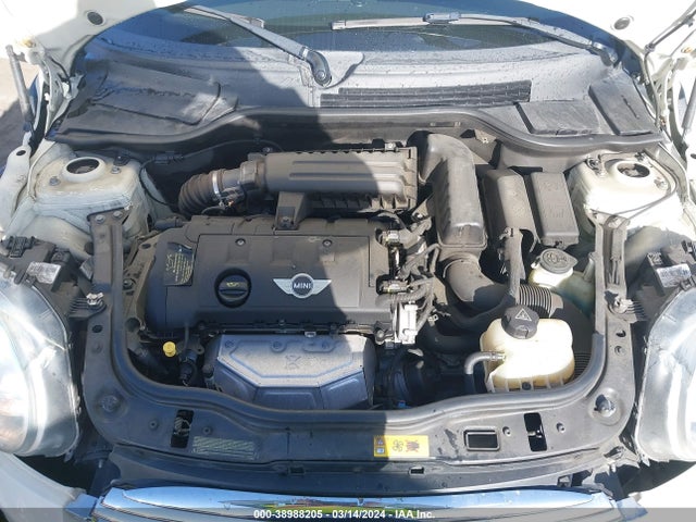 2014 MINI CLUBMAN WMWZF3C55ET492364 Photo 9