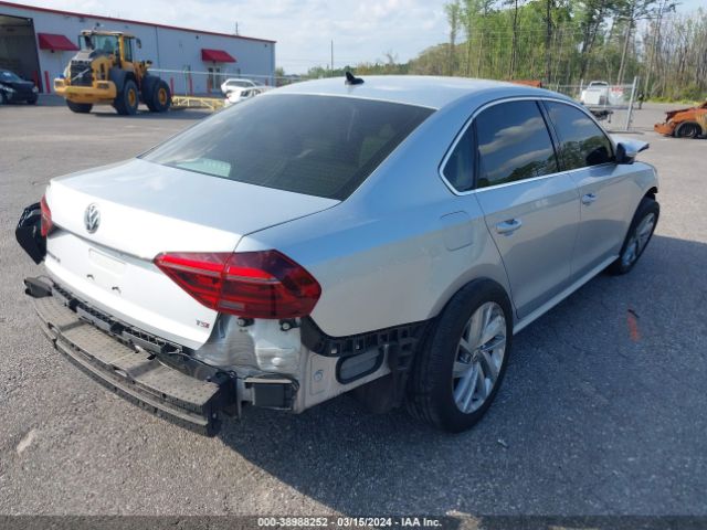 1VWBA7A38JC049189 Volkswagen Passat 2.0t Se