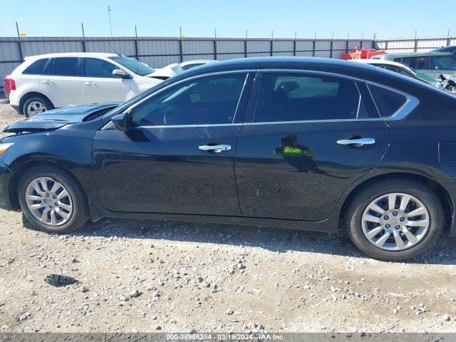 Nissan Altima 2.5 S 2018 1N4AL3AP7JC110879 Image 14
