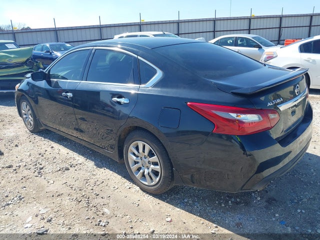Nissan Altima 2.5 S 2018 1N4AL3AP7JC110879 Image 3