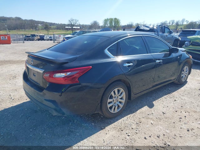 Nissan Altima 2.5 S 2018 1N4AL3AP7JC110879 Image 4
