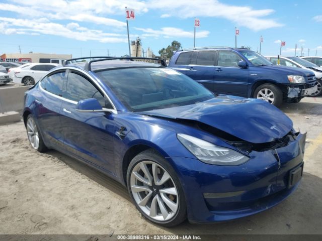 2018 Tesla Model 3 Long Range/mid Range მანქანა იყიდება აუქციონზე, vin: 5YJ3E1EA8JF035863, აუქციონის ნომერი: 38988316