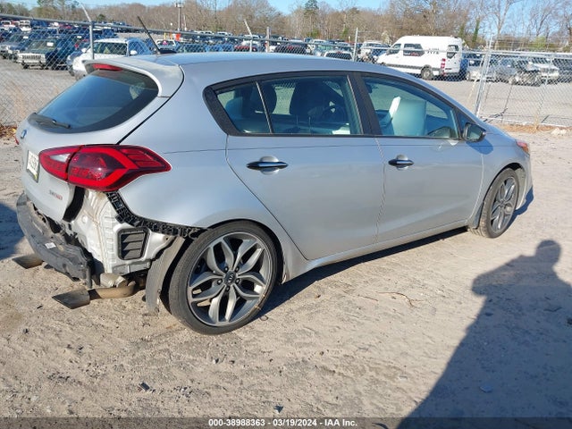 KIA FORTE SX 2016 KNAFZ5A32G5587799 Image 4