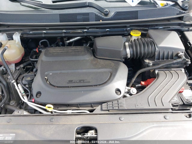 2C4RC1DG3LR172013 Chrysler Voyager Lxi