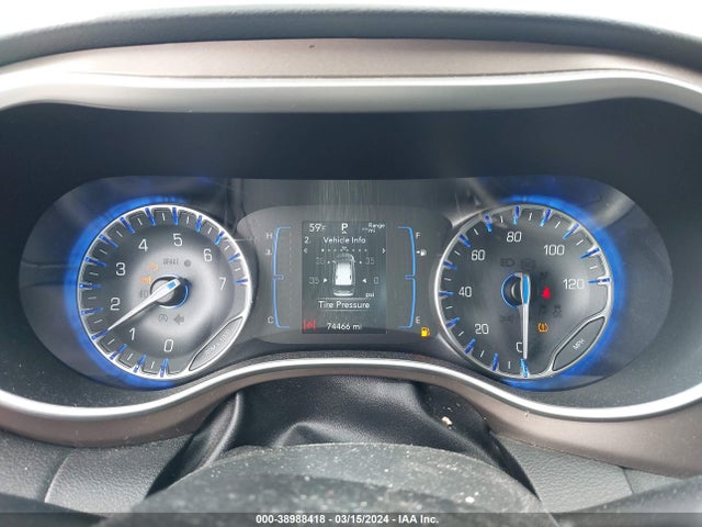2C4RC1DG3LR172013 Chrysler Voyager Lxi