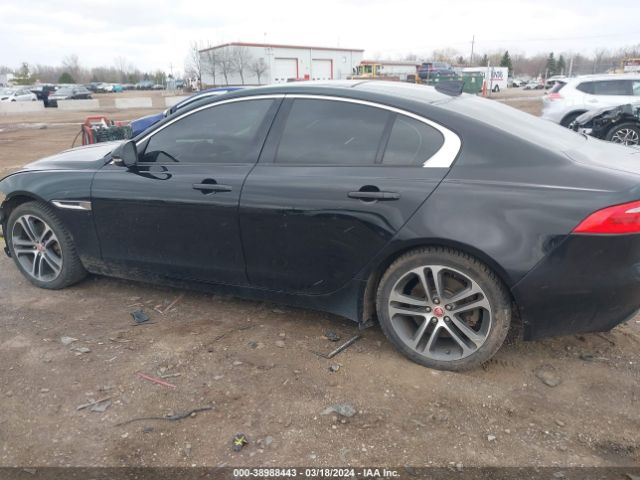 SAJAJ4BV4HCP15084 Jaguar Xe 35t Premium
