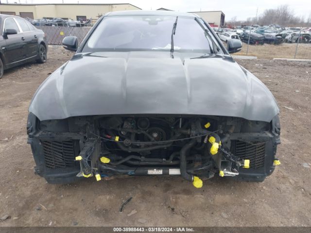 SAJAJ4BV4HCP15084 Jaguar Xe 35t Premium