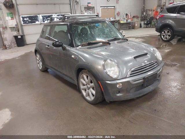 2004 MINI COOPER S WMWRE33434TD86510 Photo 0