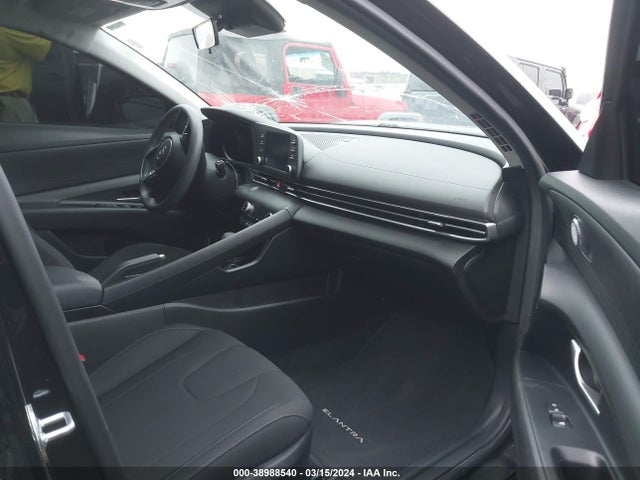 Hyundai ELANTRA SEL 2022 5NPLM4AG9NH053326 Image 5