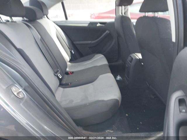 3VW167AJ7HM325656 Volkswagen Jetta 1.4t S
