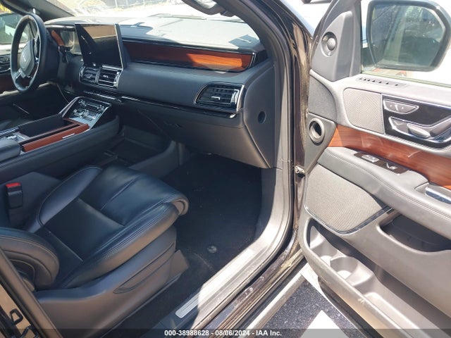 5LMJJ3NT2NEL05265 Lincoln Navigator Standard L