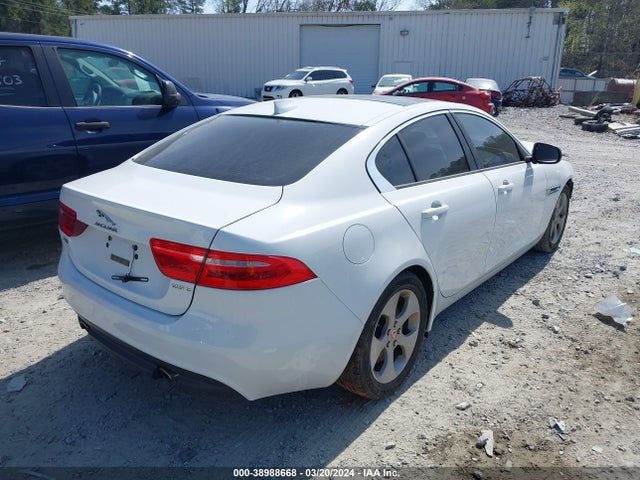2017 JAGUAR XE SAJAR4BG1HA973813 Photo 3