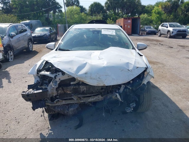 Toyota COROLLA SE 2019 5YFBURHE5KP902668 Image 12