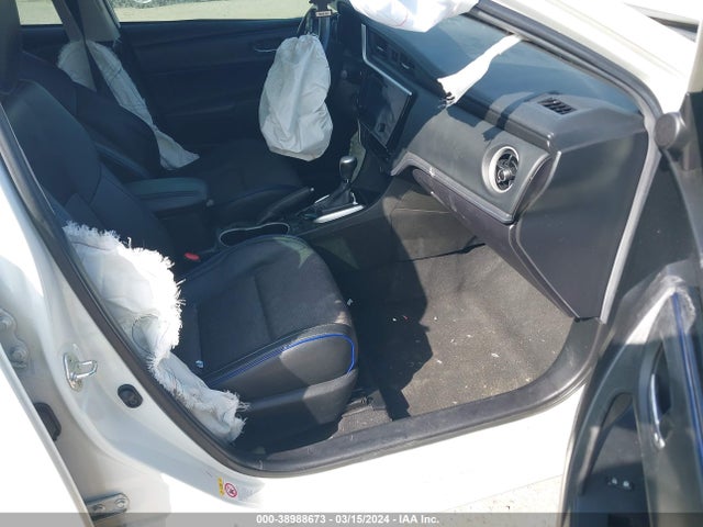Toyota COROLLA SE 2019 5YFBURHE5KP902668 Image 5