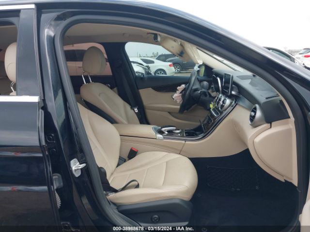 55SWF4JB1GU153254 Mercedes-Benz C 300 Luxury/sport
