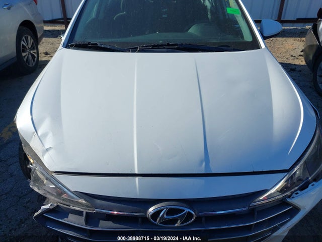 Hyundai ELANTRA SE 2019 5NPD74LF3KH424542 Image 10