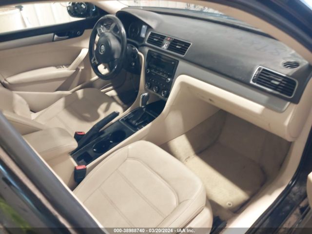 1VWAT7A37EC022691 Volkswagen Passat 1.8t Wolfsburg Edition
