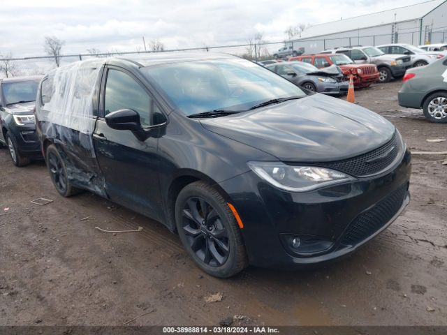 Auction sale of the 2020 Chrysler Pacifica Touring, vin: 2C4RC1FG5LR286916, lot number: 38988814