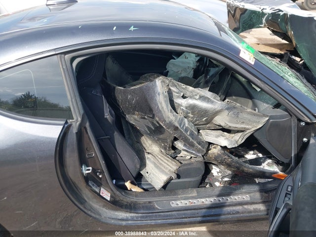 Toyota 86 2017 JF1ZNAA17H8704446 Image 5