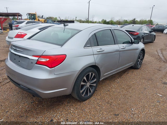 Chrysler 200 Touring 2014 1C3CCBBB1EN171790 Image 4