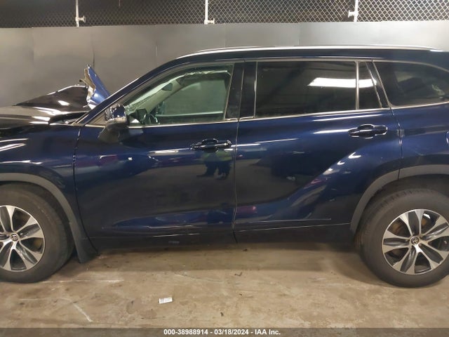 Toyota Highlander Xle 2021 5TDGZRBH8MS545703 Image 15