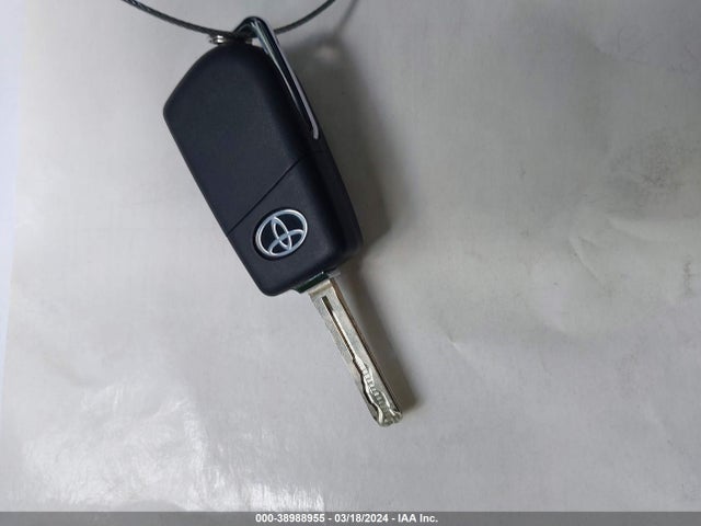 Toyota RAV4 LE 2024 JTMH1RFV9RD115242 Image 11