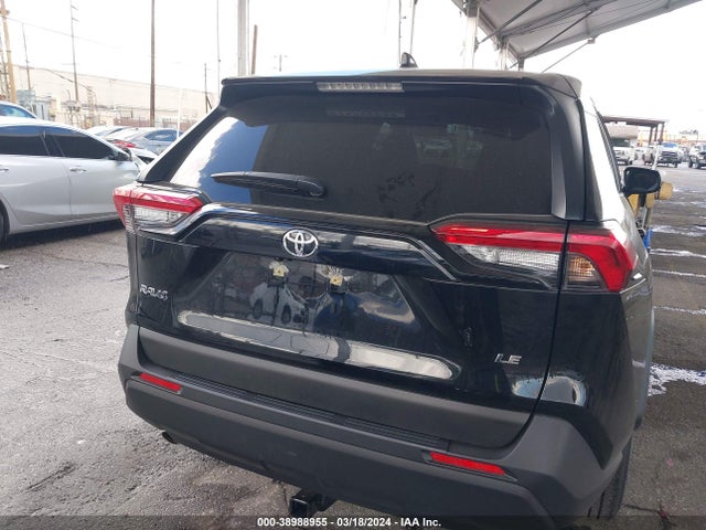 Toyota RAV4 LE 2024 JTMH1RFV9RD115242 Image 16