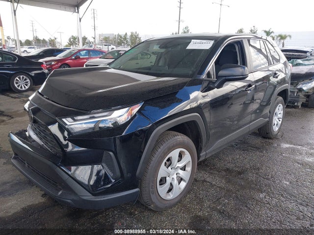 Toyota RAV4 LE 2024 JTMH1RFV9RD115242 Image 2
