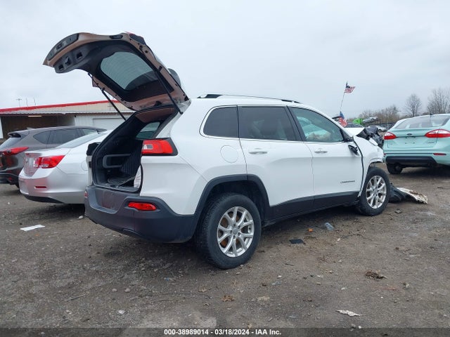 1C4PJMLB0JD517745 Jeep Cherokee Latitude Plus 4x4