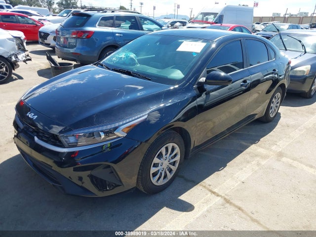 KIA FORTE LX 2023 3KPF24AD7PE565604 Image 2