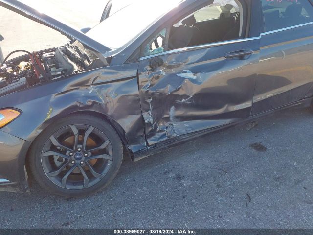 3FA6P0G75JR186604 Ford FUSION S