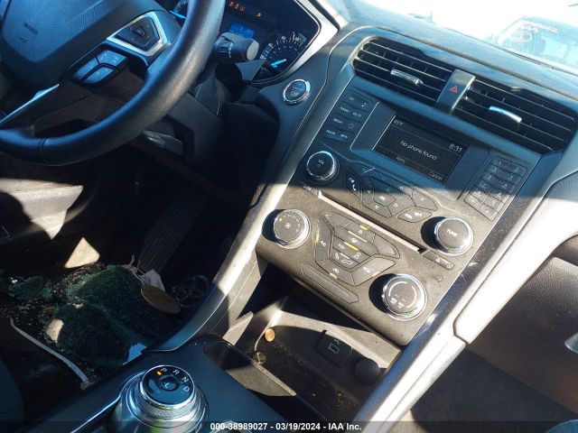 3FA6P0G75JR186604 Ford FUSION S