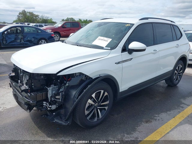 3VVRB7AX6RM056655 Volkswagen Tiguan 2.0t S