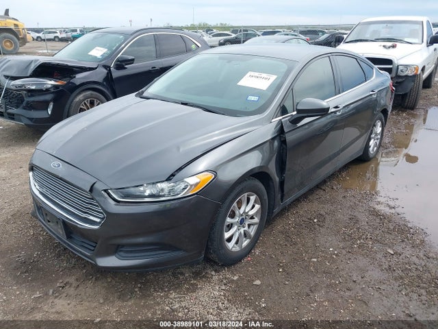 Ford FUSION S 2016 3FA6P0G71GR366087 Image 2