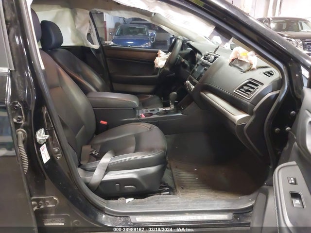 Subaru Outback 3.6r Limited 2017 4S4BSEKC6H3221146 Image 5