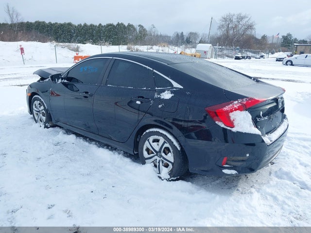 Honda Civic Lx 2018 2HGFC2F57JH581107 Image 3