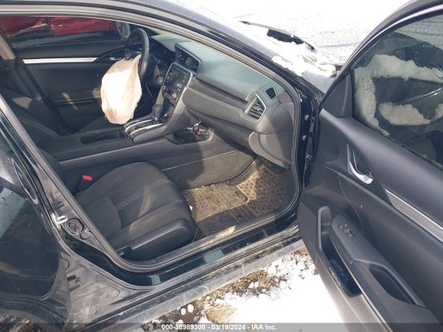 Honda Civic Lx 2018 2HGFC2F57JH581107 Image 5